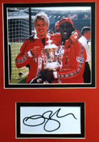 <b><font face="Arial, Times New Roman">David Beckham</font></b>